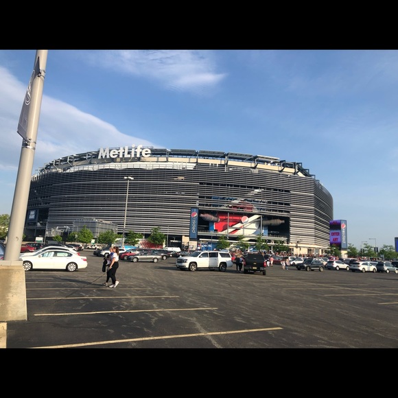 Meet your Posher, Albert - Picture 1 of 1